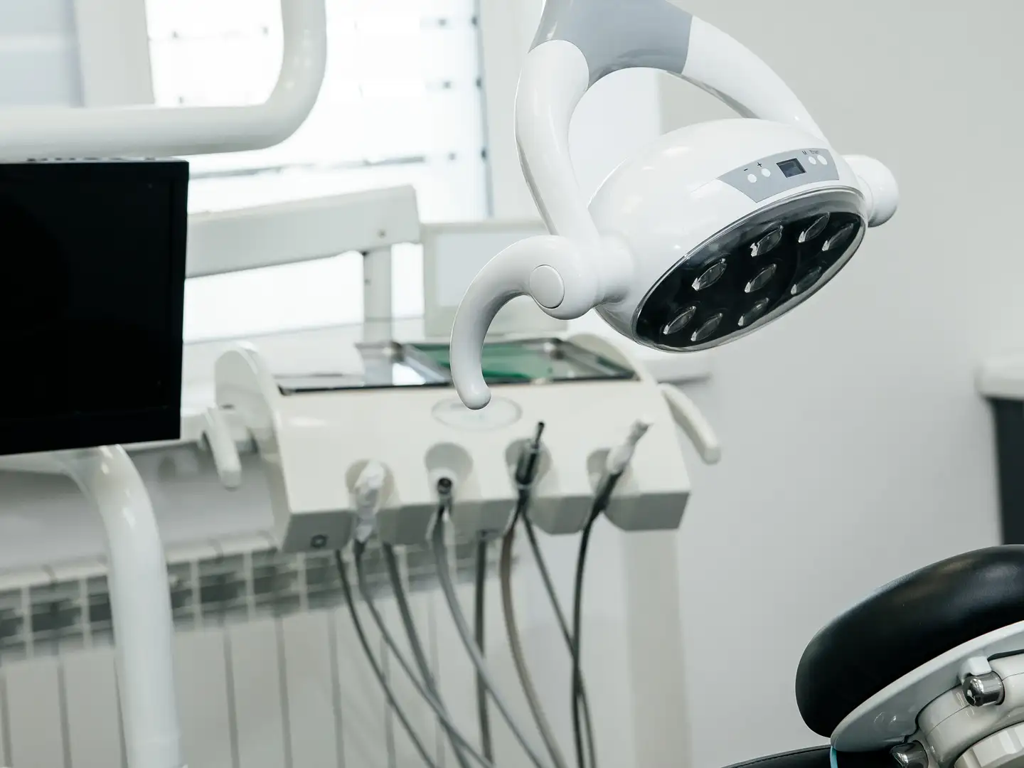 https://ortovin.ua/wp-content/uploads/2026/08/stomatologia-ortovin-an.webp